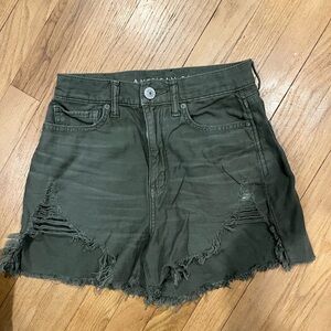 AE high waisted denim shorts size 2‎ EUC